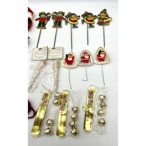 Junk Drawer Lot Of Vtg Christmas Décor Decorations Ornaments Santa Bells Crafts - Picture 5 of 12